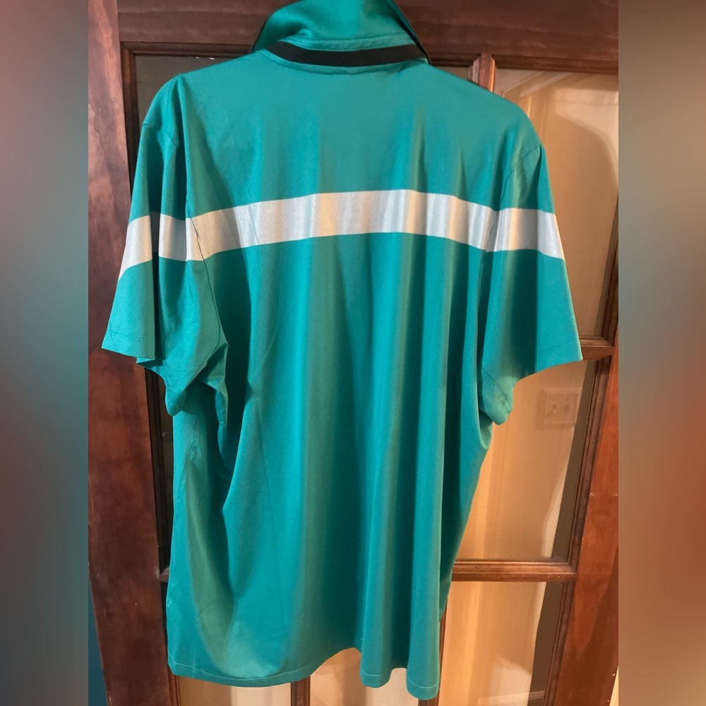 Nike - Picture 4 of 5